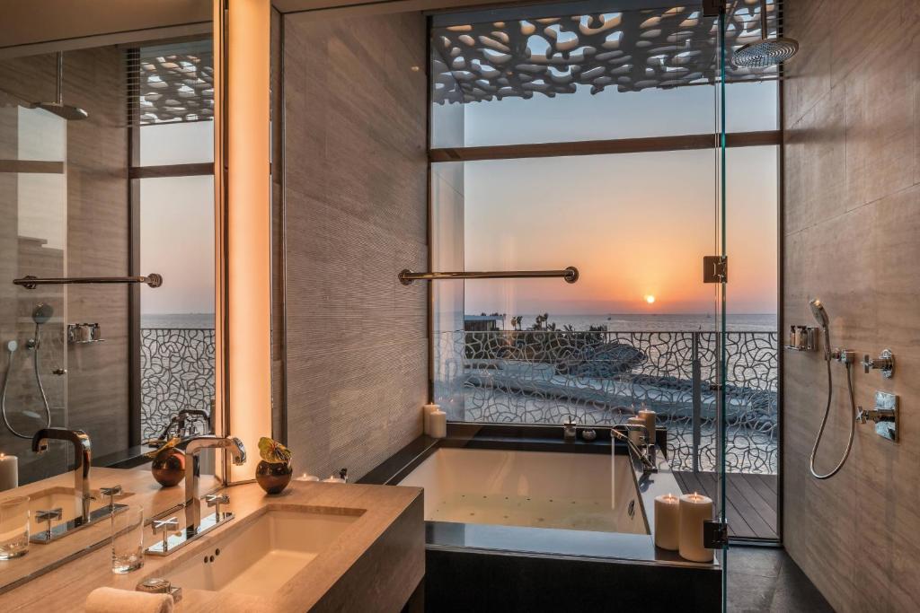 Bulgari Resort & Residences Dubai 5*