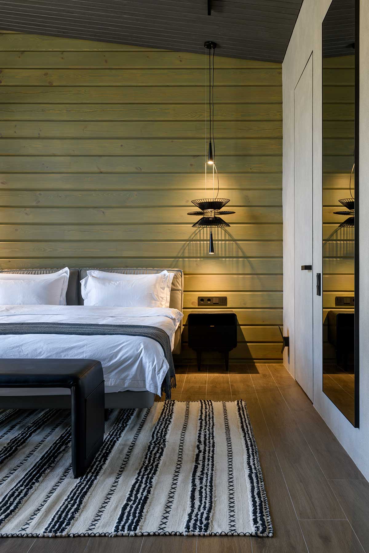 Отель «Хвоя в горах»  5*