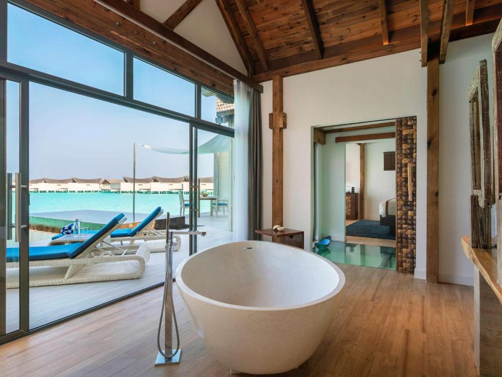Mövenpick Resort Kuredhivaru Maldives (Noonu atoll) 5*