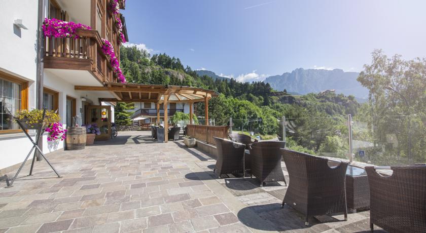 Hotel La Roccia 4*