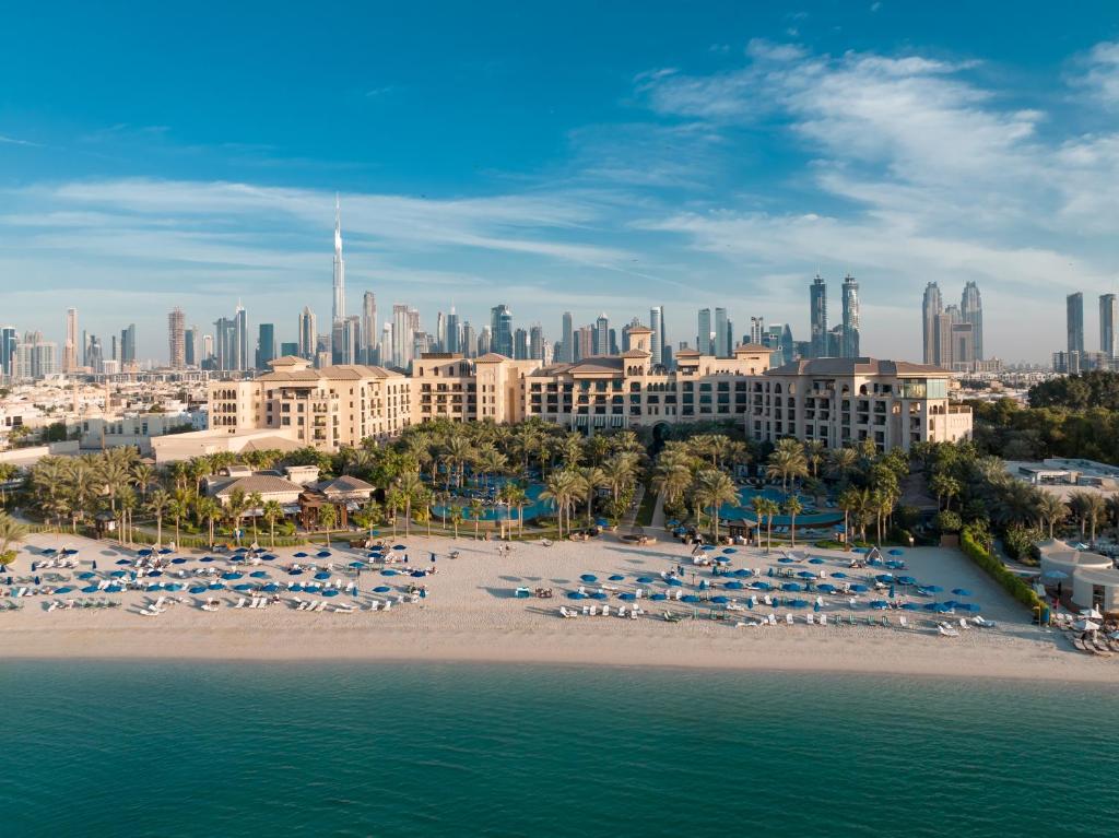 FOUR SEASONS RESORT, DUBAI AT JUMEIRAH BEACH 5*