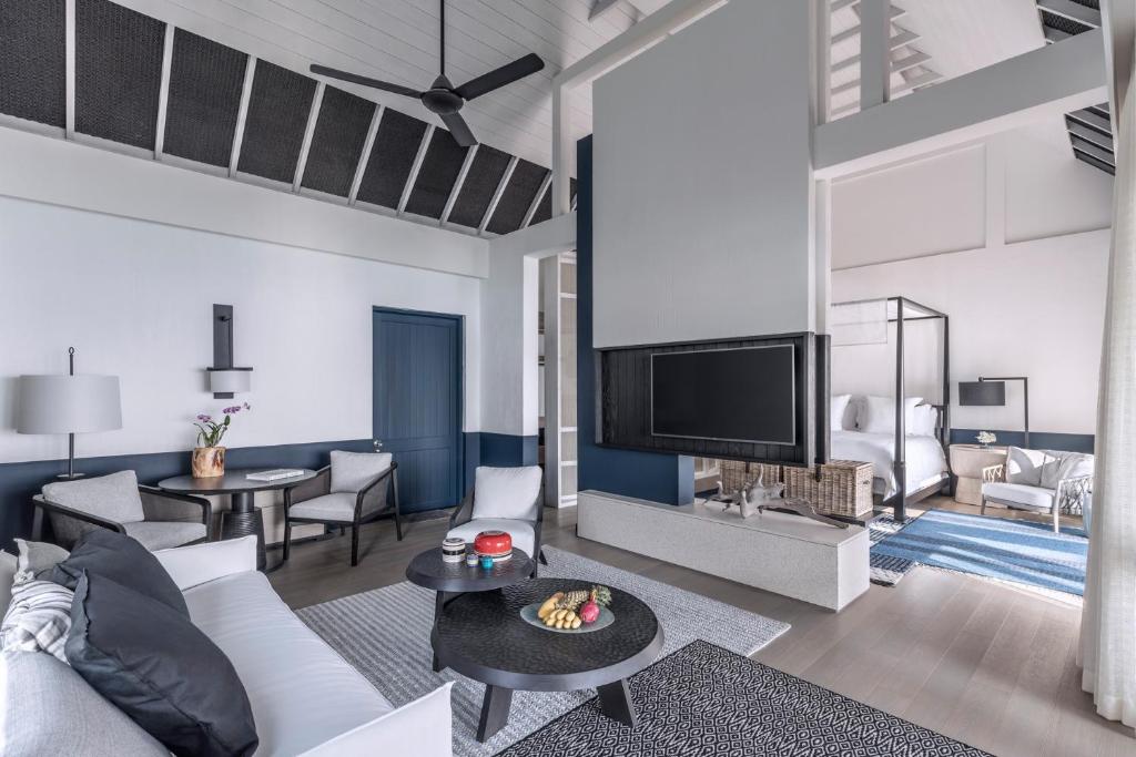 Four Seasons Resort Maldives at Landaa Giraavaru (Baa atoll) 5* Four Seasons Resort Maldives at Landaa Giraavaru (Baa atoll) 5*