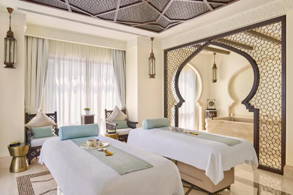 EMIRATES PALACE MANDARIN ORIENTAL, ABU DHABI 5*