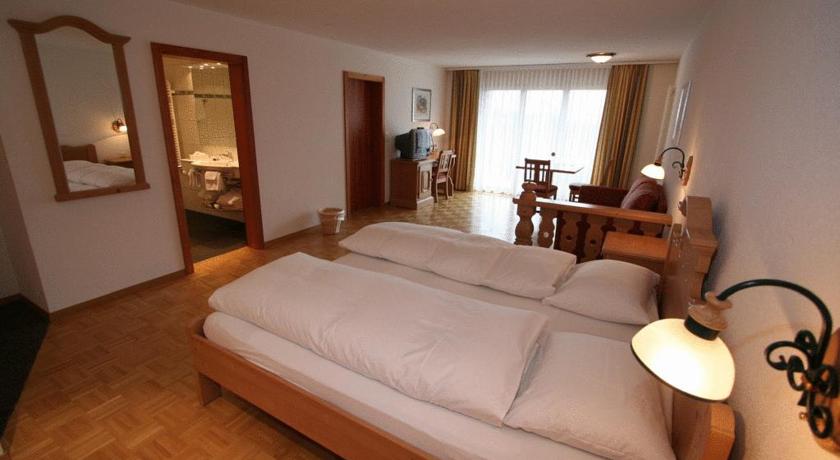 Hotel Alpenrose 4*