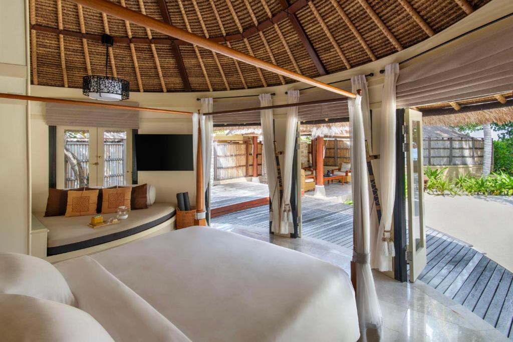 Banyan Tree Vabbinfaru (North Male atoll) 5*