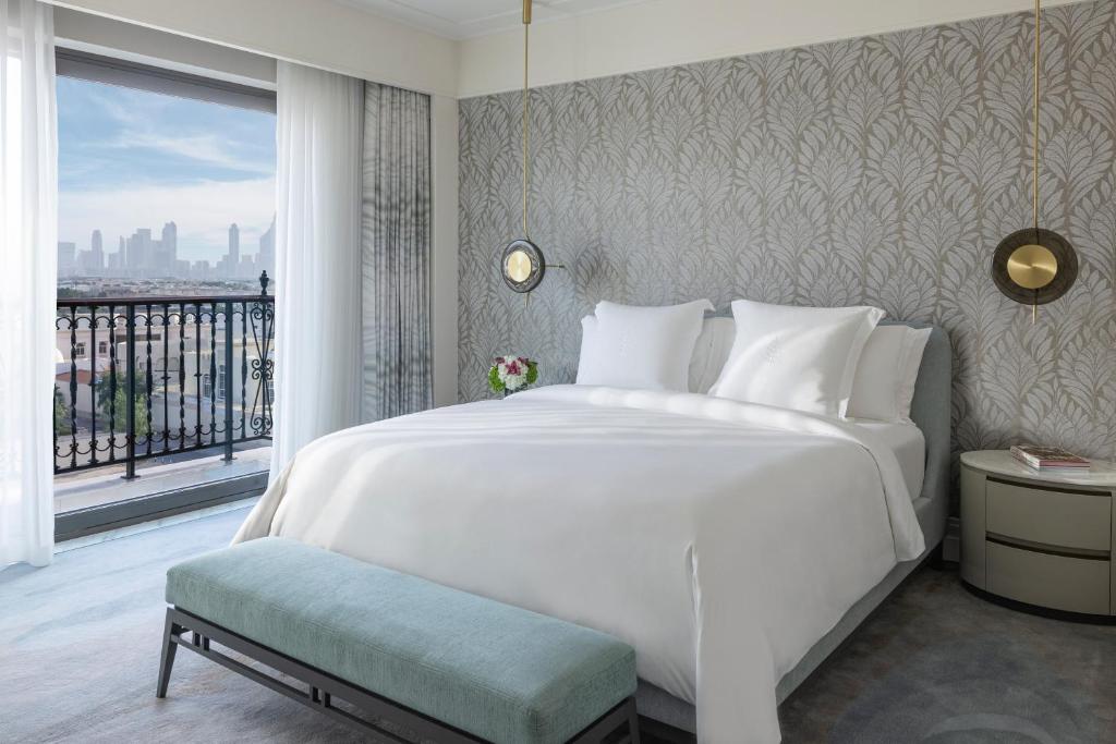 FOUR SEASONS RESORT, DUBAI AT JUMEIRAH BEACH 5*