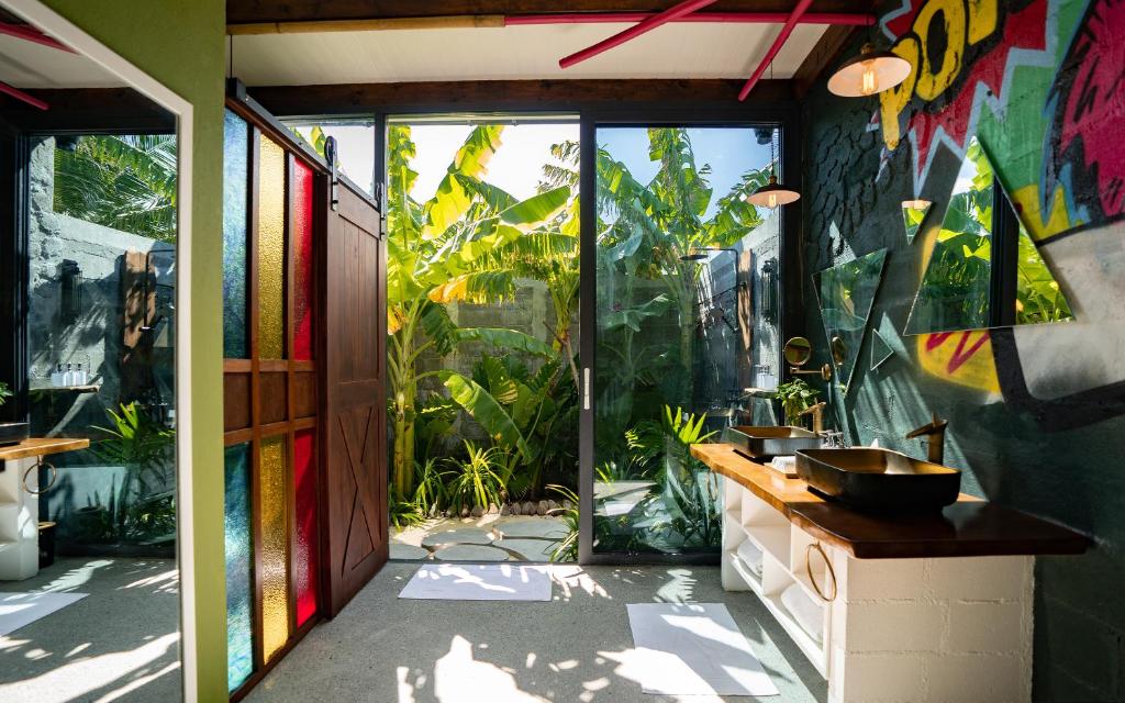 OAGA ART RESORT (North Male Atoll) 5*