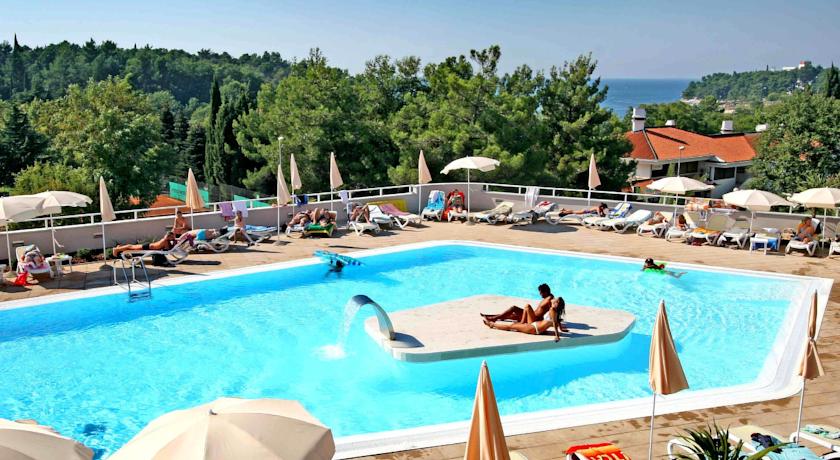 Hotel Laguna Albatros  4 * (ALL)