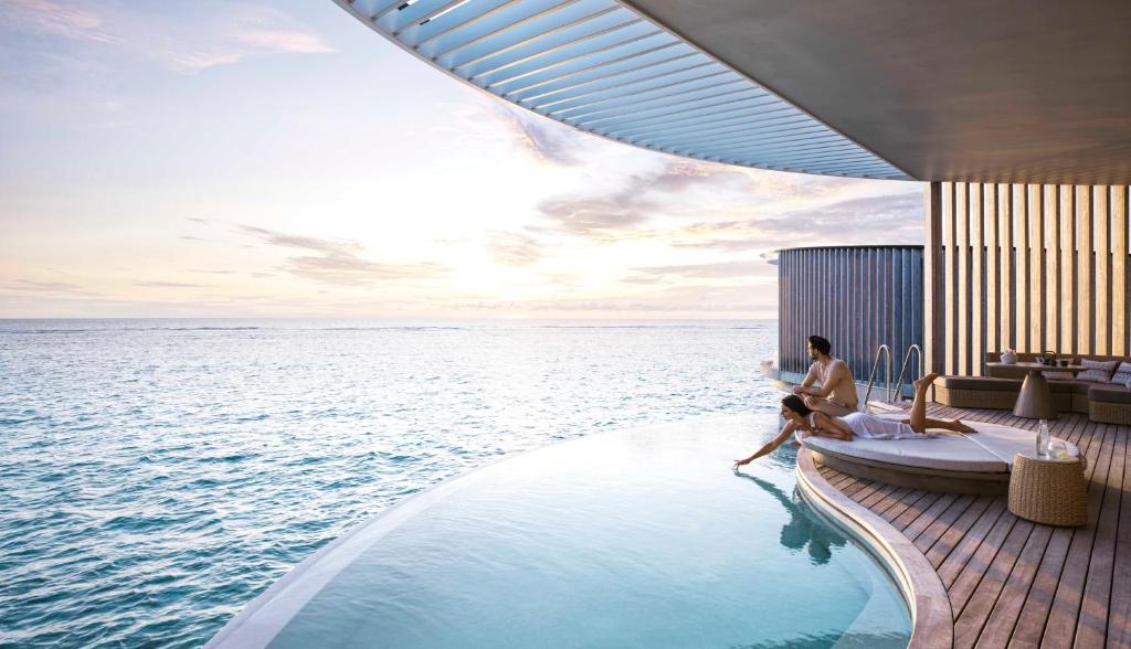 The Ritz-Carlton Maldives, Fari Islands (North Male atoll) 5*