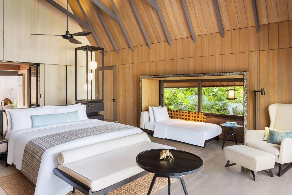 The St. Regis Maldives Vommuli Resort (Dhaalu atoll) 5* The St. Regis Maldives Vommuli Resort (Dhaalu atoll) 5*