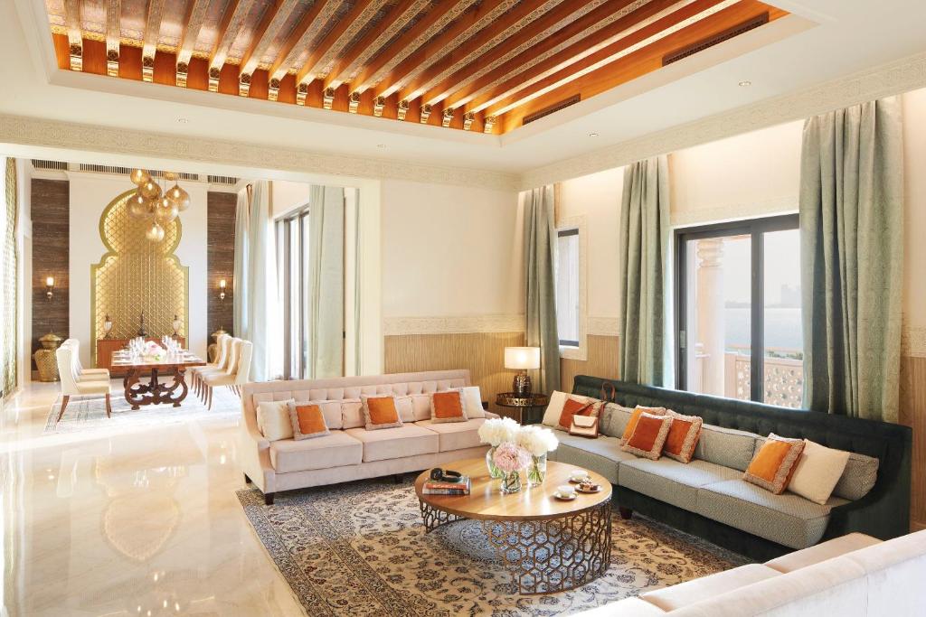 Madinat Jumeirah - Jumeirah Al Naseem 5*