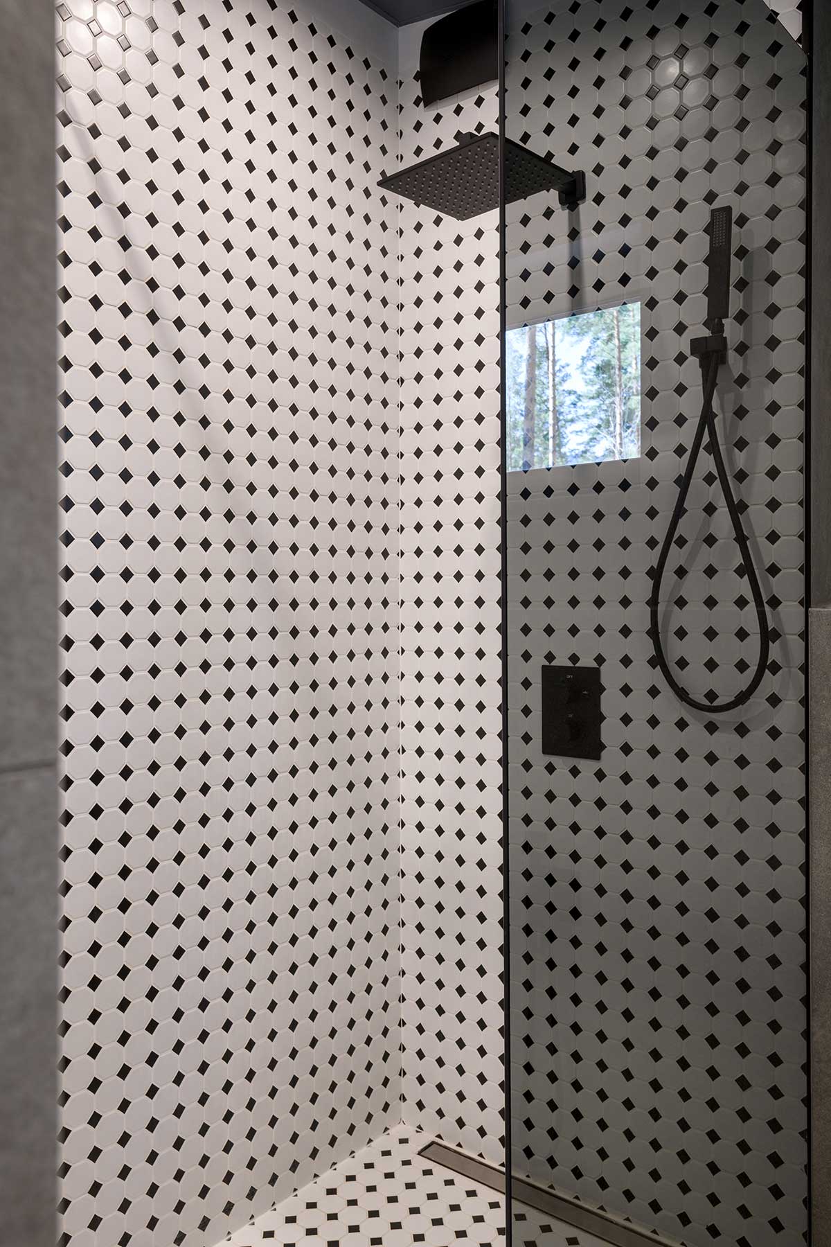 Отель «Хвоя в горах»  5*