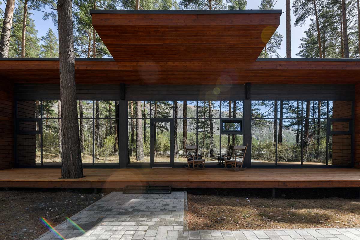 Отель «Хвоя в горах»  5*