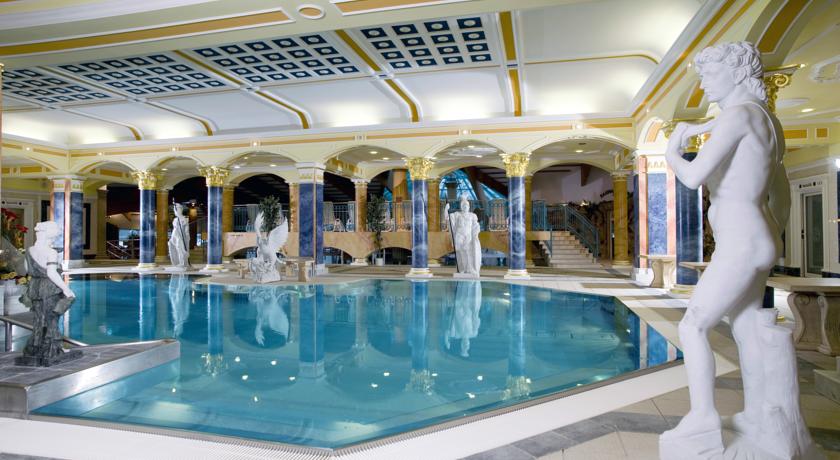 Royal Apartments Aphrodite Palace 5*