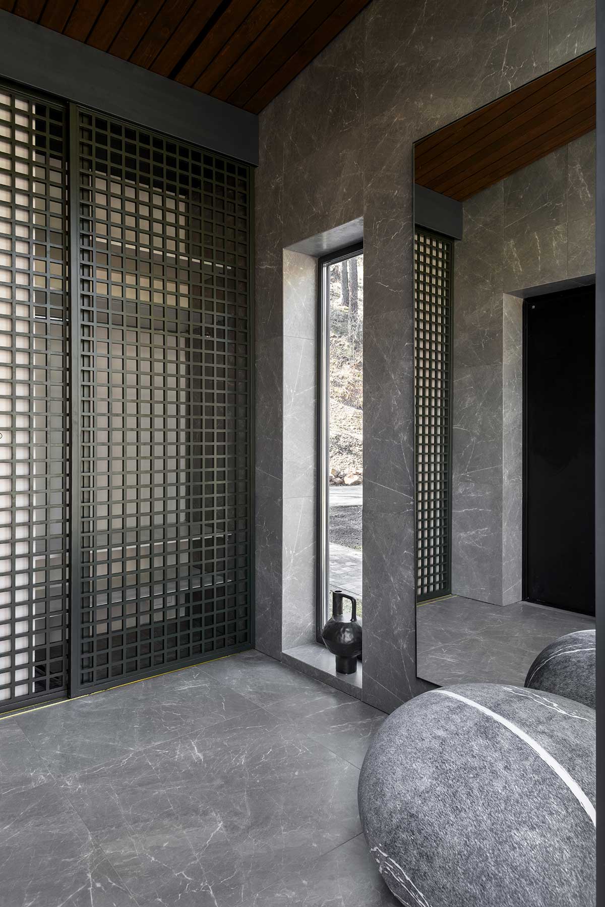 Отель «Хвоя в горах»  5*