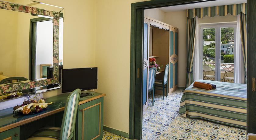 Hotel Tritone Resort & Spa 4*