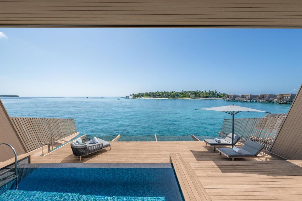 The St. Regis Maldives Vommuli Resort (Dhaalu atoll) 5* The St. Regis Maldives Vommuli Resort (Dhaalu atoll) 5*