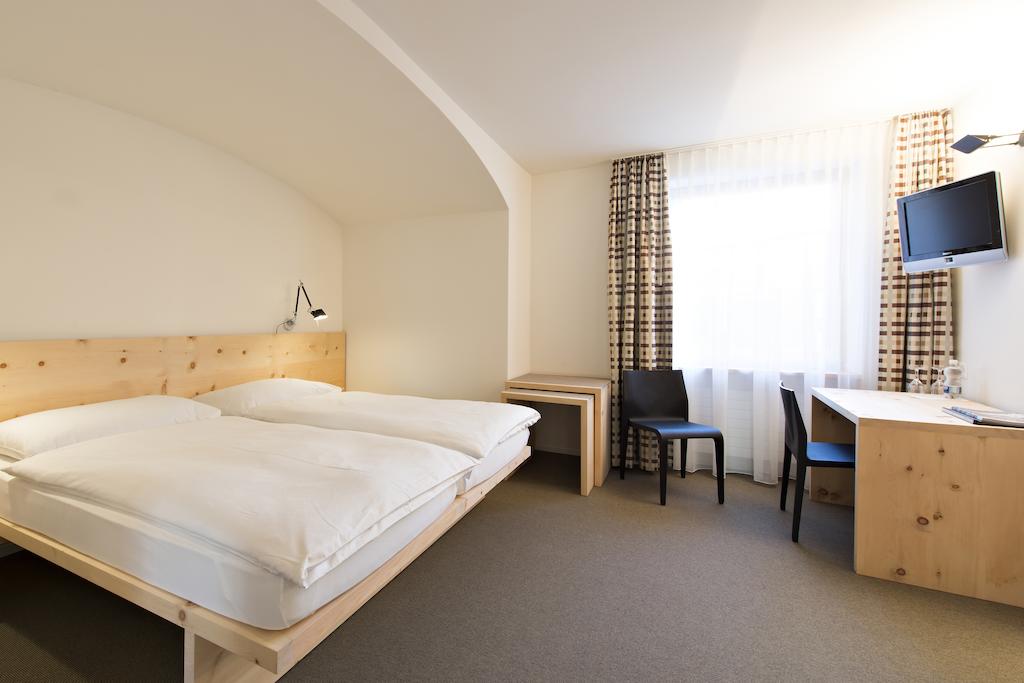 Hotel Hauser Swiss Quality 3*