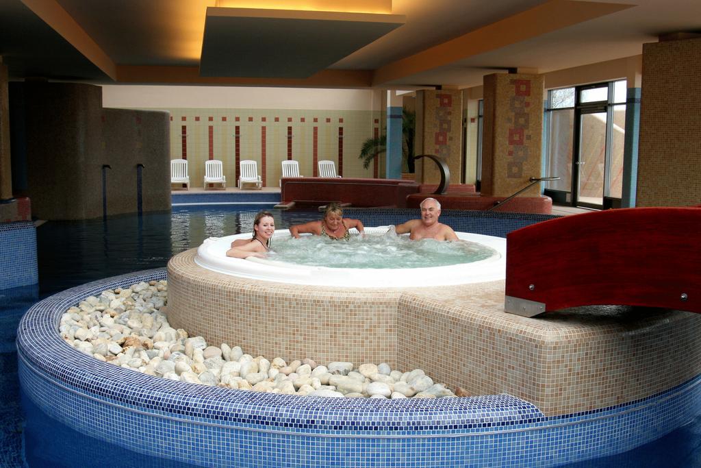 Flamingó Wellness Hotel 4*