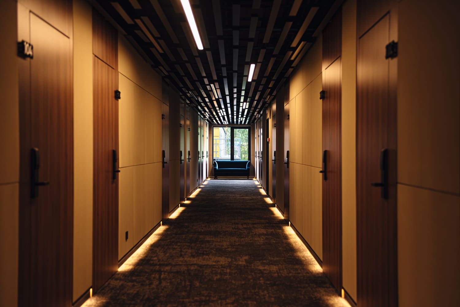 Отель 3* «СредиГор»