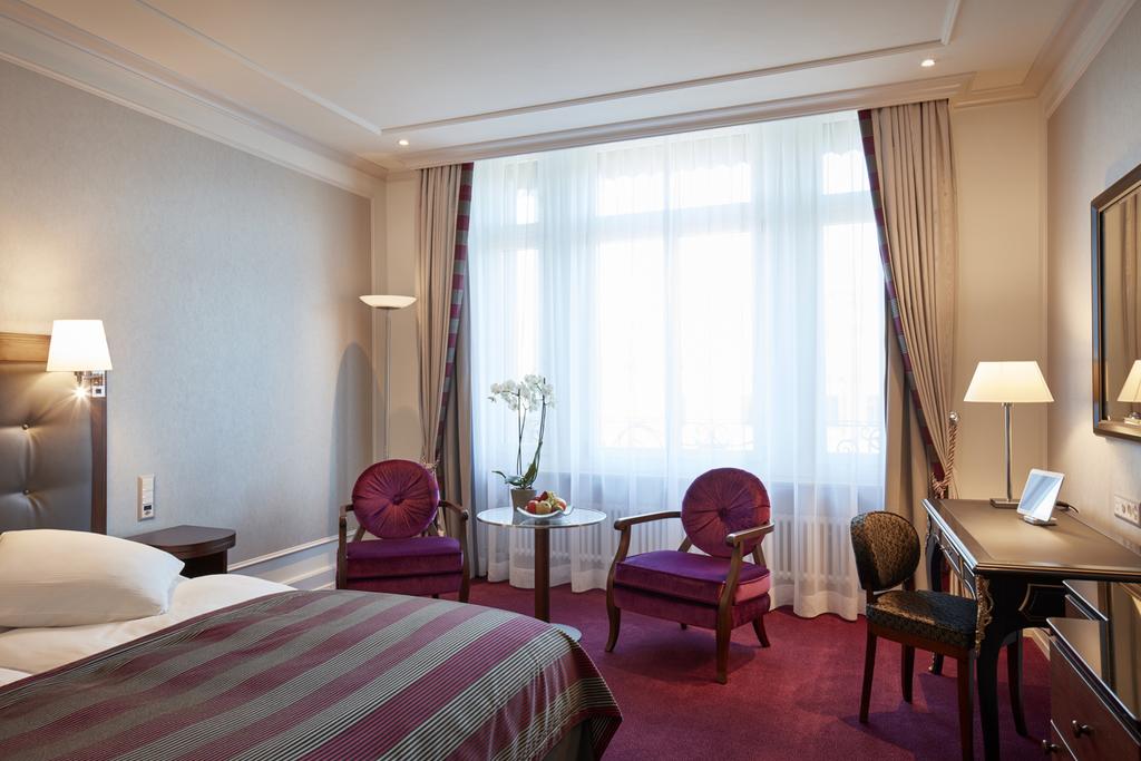 Hotel Schweizerhof Zürich 4*