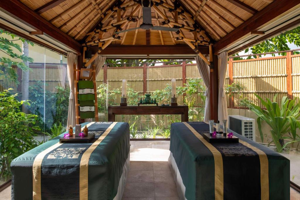 Banyan Tree Vabbinfaru (North Male atoll) 5*