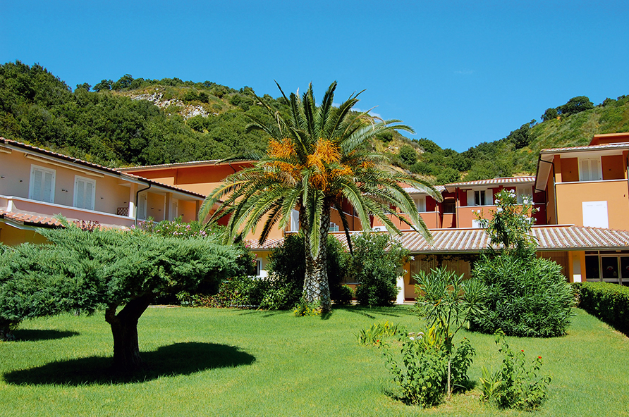 Village Club Ortano Mare 4*