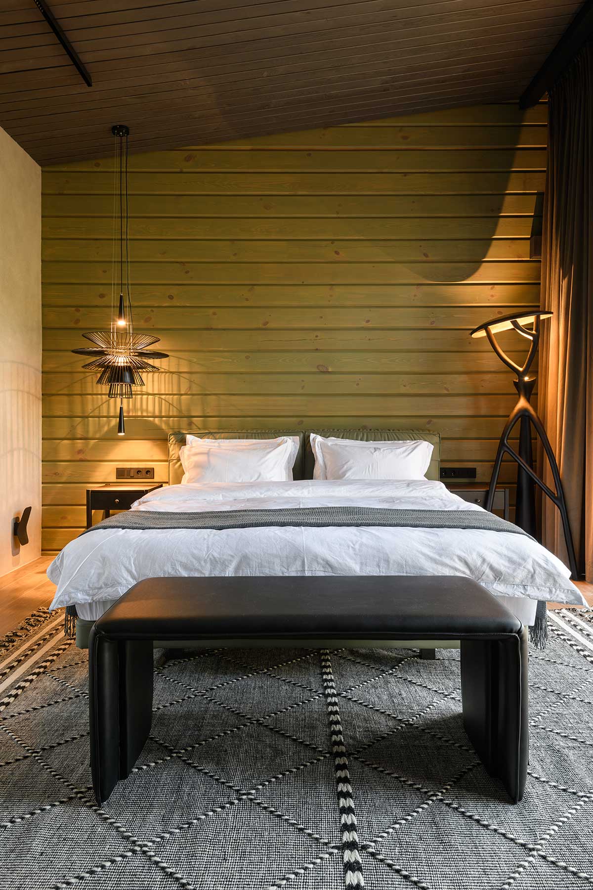 Отель «Хвоя в горах»  5*