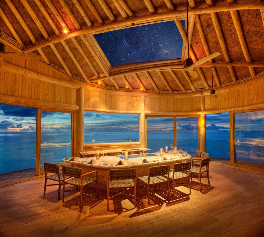 Soneva Fushi (Baa atoll) 5*