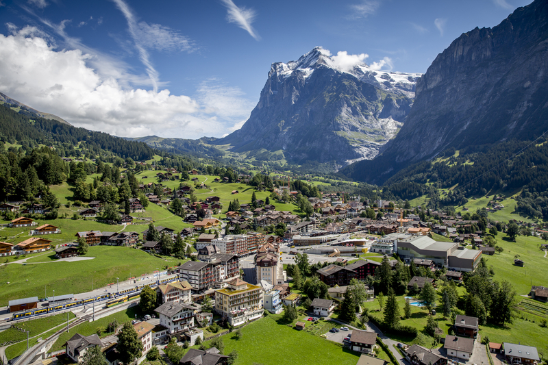 normal_Sommerbild_Dorf_Grindelwald.jpg