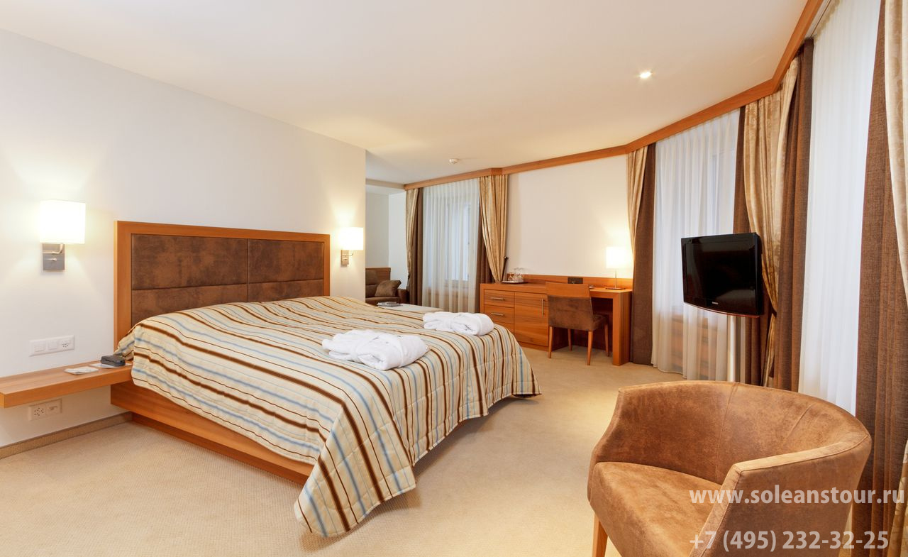 Hotel Monopol 4*